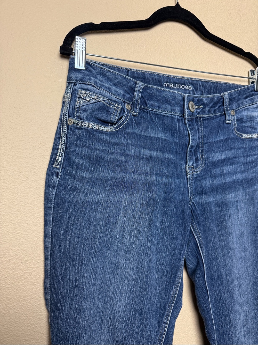 Maurices Women’s Denim Embellished Jeans Size 8 - Picture 4 of 8